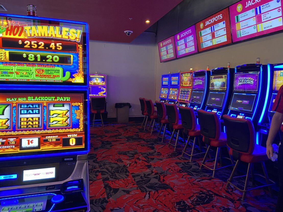 create a slot machine online